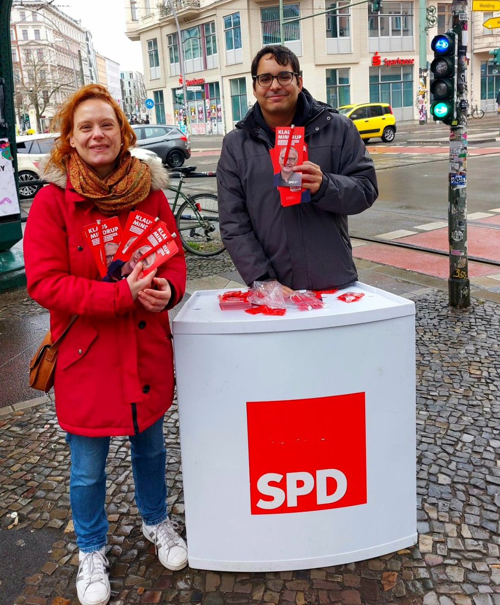 Bei Wind und Wetter: Wir stehen für #Demokratie und #Vielfalt. SPD wählen am 11. Februar. #PrenzlauerBerg