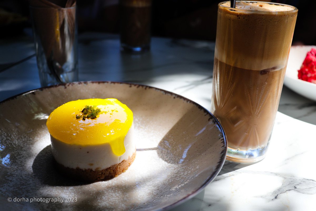 dorha_photos's tweet photo. #photolovers #canonphotography #foodpicture #cake #icedcoffee
🍋🍰☕🧋🥰😋 https://t.co/zJZl3qKf8I