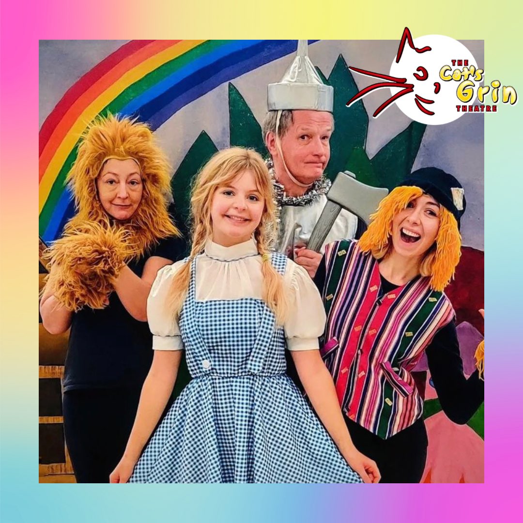 WhyPictureBooks's tweet photo. Good luck to the talented Amy Scarlett, illustrator of our #picturebook Why, Mummy? who’s appearing in The Wizard of Oz today ! 🎭 @AmyScarlett_Art  @ScazzaScarletti https://t.co/WcdVB1URoE https://t.co/UjWUMhbEWc