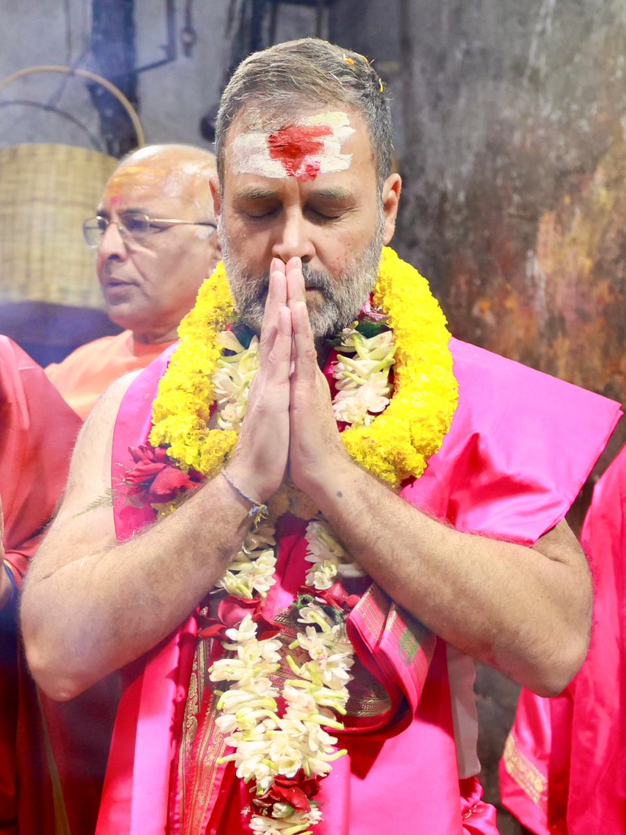 ShivamsINC's tweet photo. @nishikant_dubey ॐ नमः शिवाय 🚩🚩 https://t.co/mXUJFlJ8mM