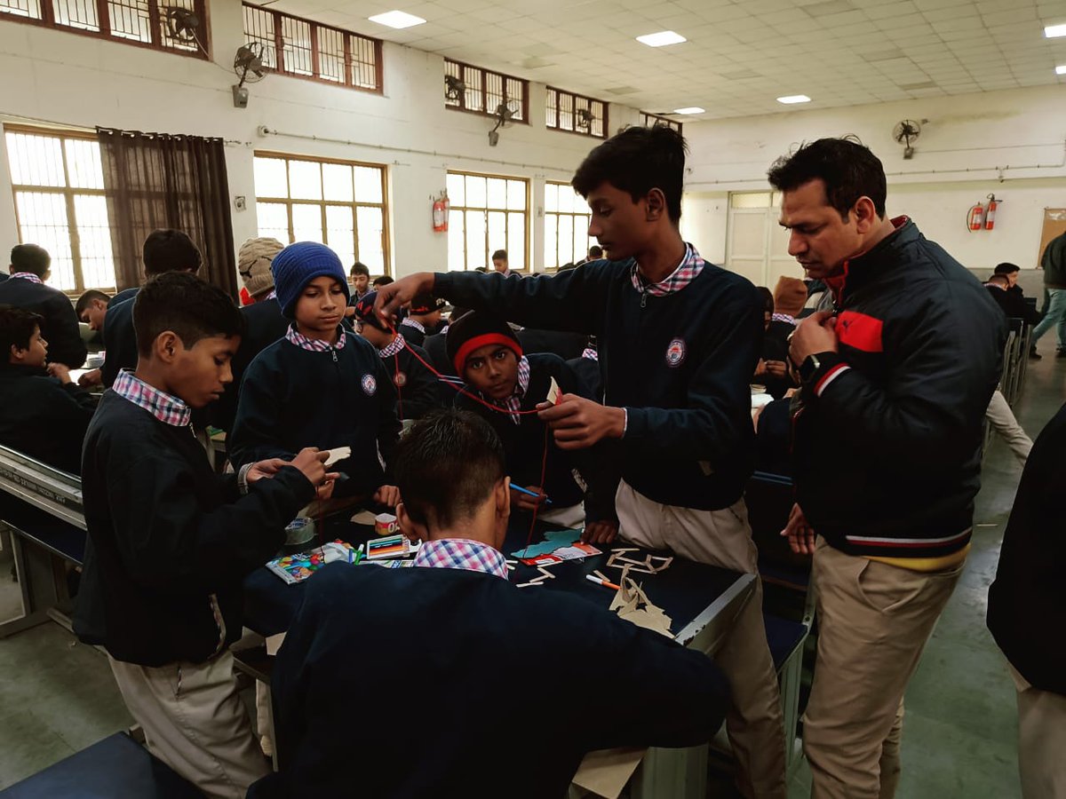 #volunteer YOUTH FOR SEWA has conducted Art & crafts Session for 210 students of Class- 6 th to 8th at GCSV SECTOR 22 ROHINI 1412290 District-NW B VP- Mr. Manoj Kumar DURCC Mr. Pardeep Kumar CRCC: B.R.Yadav Date 02.02.2024
