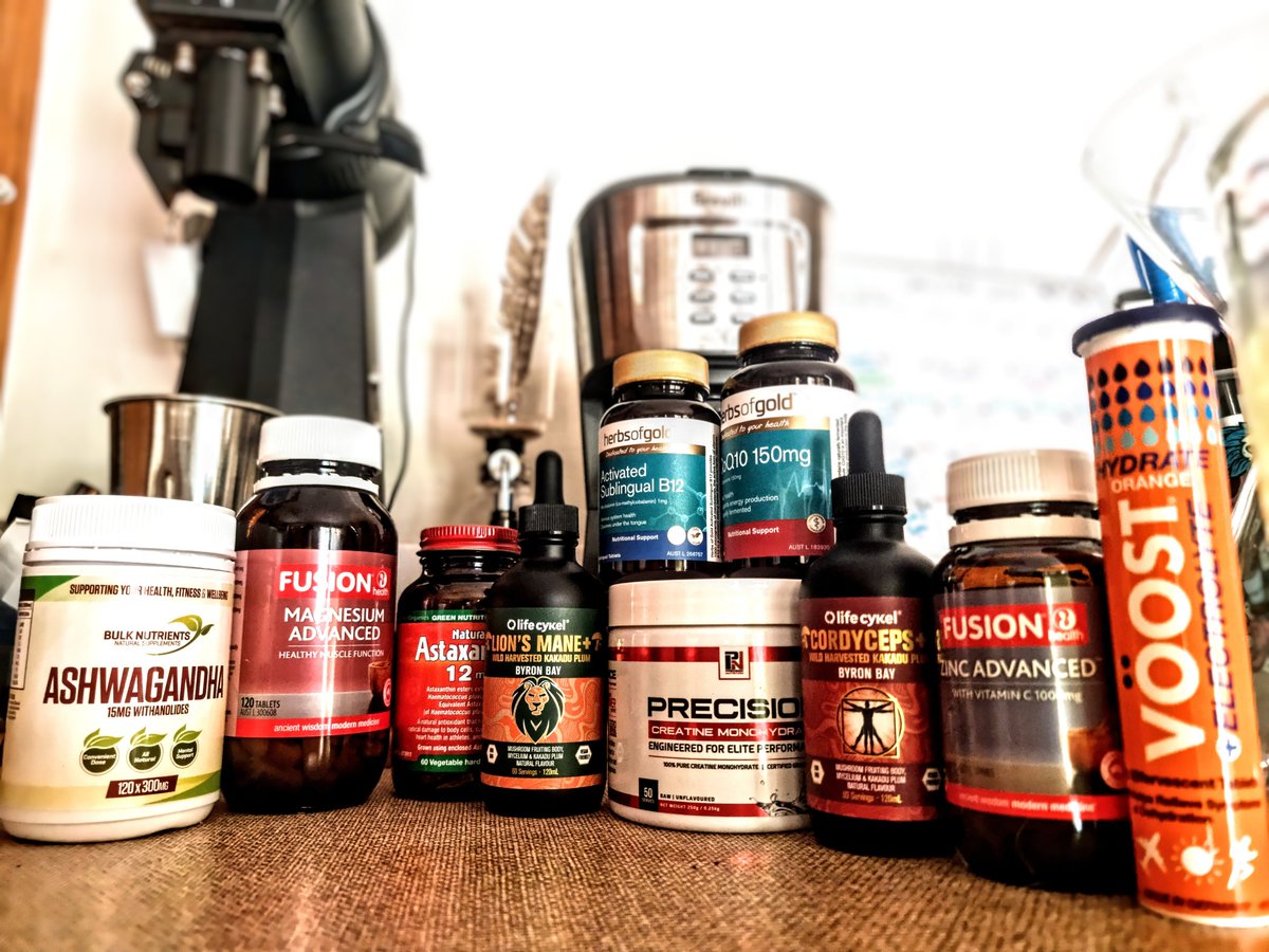 unclecorvus's tweet image. Gm Gm☕️
STEP 2: I didn't  drink nearly enough water. Making the bed immediately after waking up got me primed..
These days I don't skip a beat! First thing is a glass of water with celtic salt, followed by an electrolyte to help wash down the vitamins.
#Mindsight #Water #NoLimits