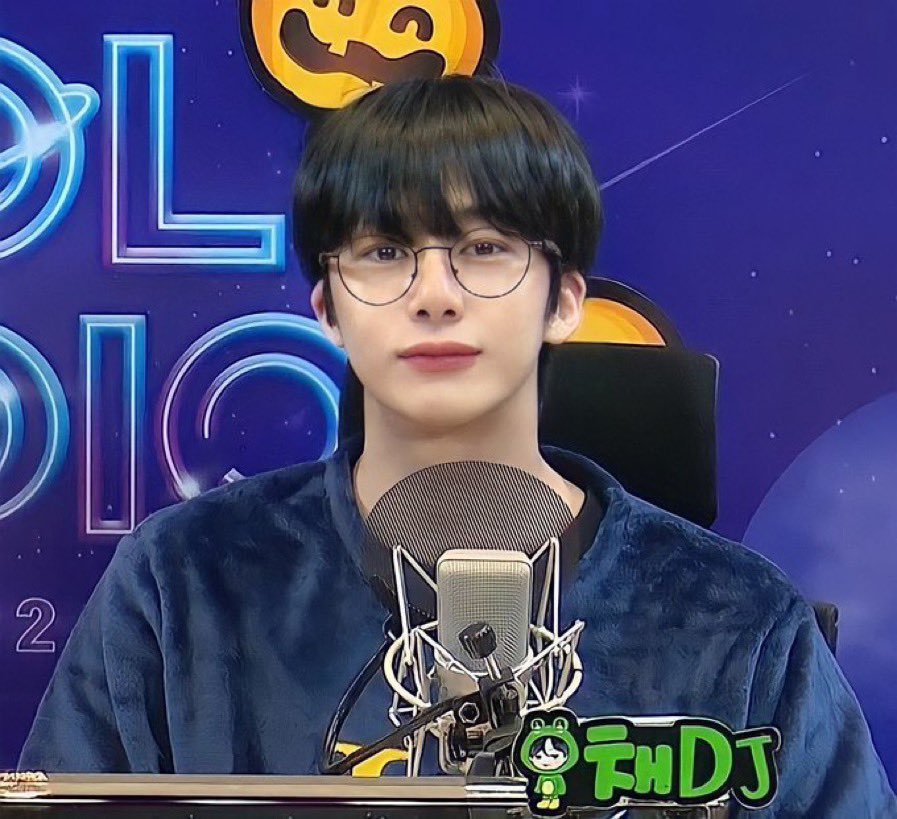 skyofIM's tweet photo. 자 이제 누가 형원이죠 ? https://t.co/fKparD6oKF
