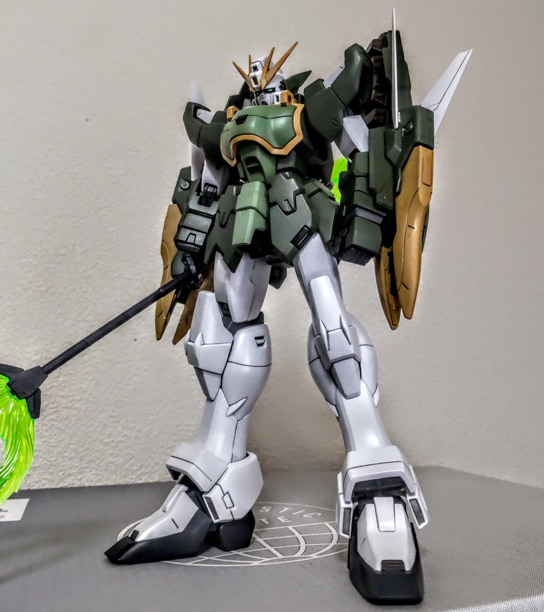 RikimkI's tweet photo. MG アルトロン
デカール貼れば、久しぶりにガンプラ完成です。 https://t.co/SCZupu6UvQ