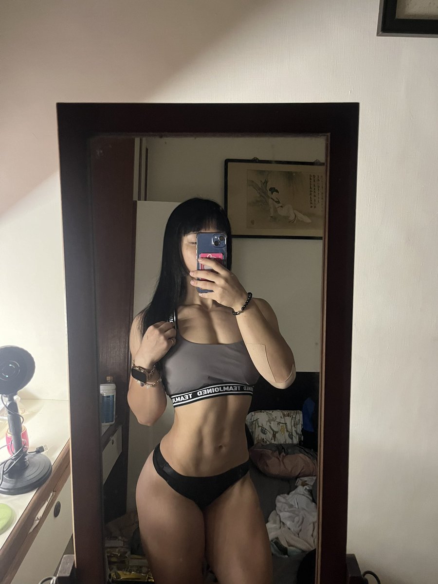 好想念有腹肌的時候

fansone.co/fanxiaofan