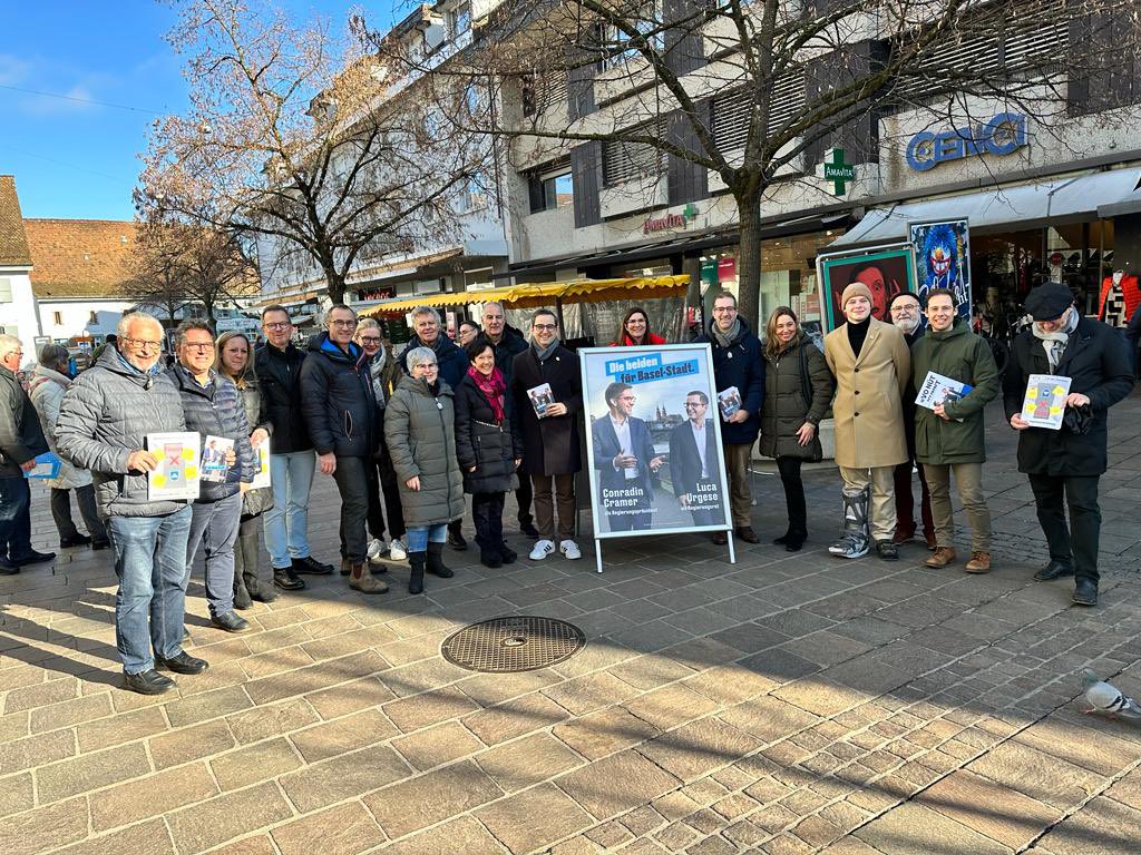 FDP Riehen-Bettingen (@fdpriehen) on Twitter photo Überwältigende Unterstützung für <a href="/lucaurgese/">Luca Urgese</a> und <a href="/ConradinCramer/">Conradin Cramer</a> heute in #Riehen! Danke an die vielen Unterstüzer von <a href="/LDP_BS/">LDP Liberaldemokratische Partei Basel-Stadt</a> <a href="/dieMitte_bs/">Die Mitte Basel-Stadt</a> <a href="/svpbasel/">SVP Basel-Stadt</a> <a href="/FDPBasel/">FDP Basel-Stadt</a> Überwältigende Unterstützung für <a href="/lucaurgese/">Luca Urgese</a> und <a href="/ConradinCramer/">Conradin Cramer</a> heute in #Riehen! Danke an die vielen Unterstüzer von <a href="/LDP_BS/">LDP Liberaldemokratische Partei Basel-Stadt</a> <a href="/dieMitte_bs/">Die Mitte Basel-Stadt</a> <a href="/svpbasel/">SVP Basel-Stadt</a> <a href="/FDPBasel/">FDP Basel-Stadt</a>