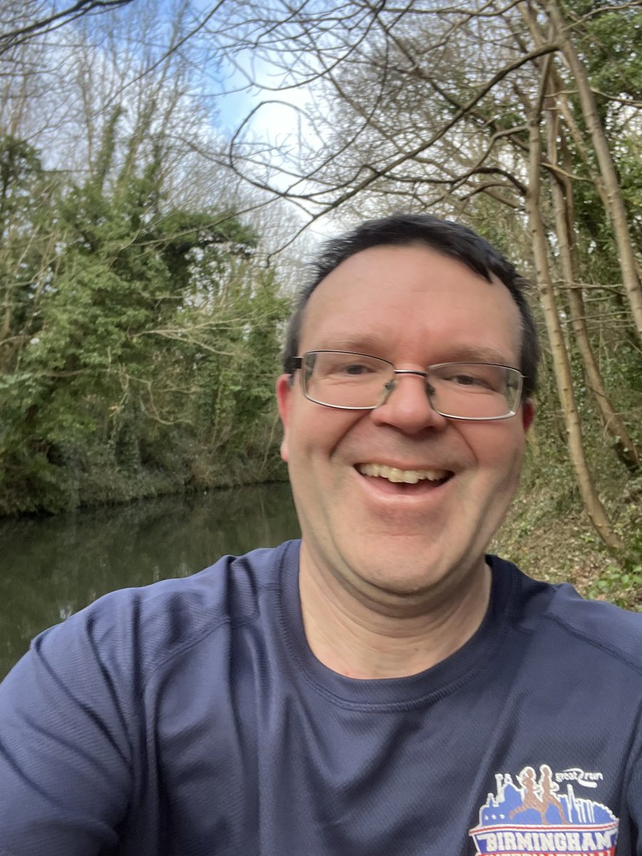 saintstatto's tweet photo. Today’s 14 miler felt like hard work but good to get the miles in the legs. 9 weeks to go to the @BrightonMarathn #marathontraining #runningdads https://t.co/yhjDTmkNxu