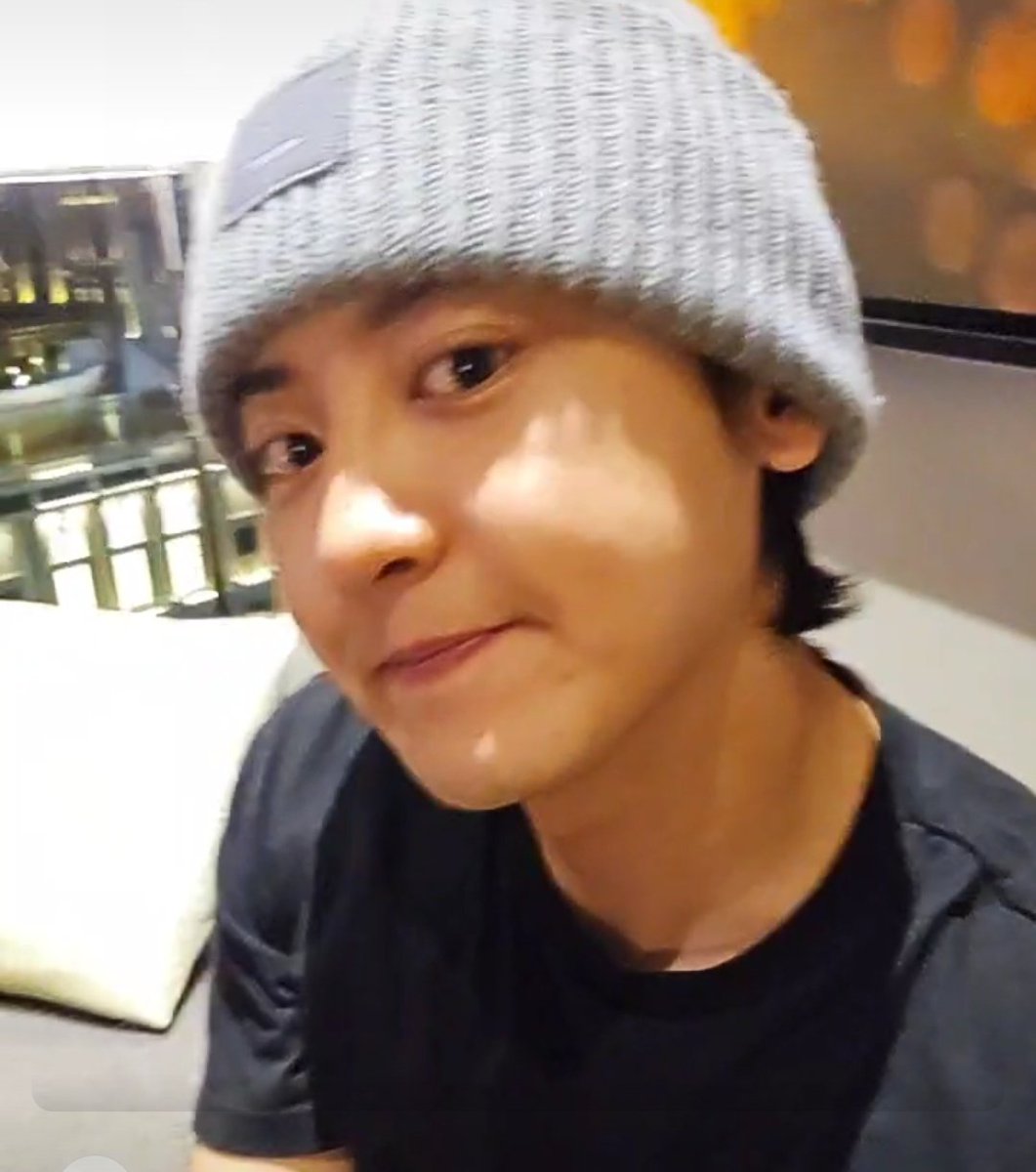randompcy's tweet photo. #찬열 https://t.co/BAF6geCMHa