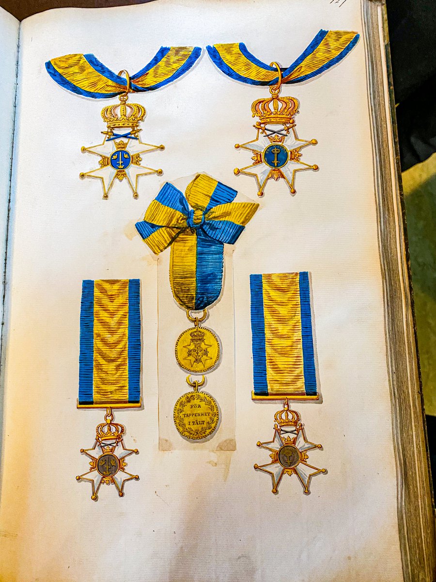 MAVERICK_ART_UK's tweet photo. OLD Books and records at the college of arms London. I was very lucky to visit this historic place it also houses the first court of law in England and coats of arms  #collageofarms #maverick #art #photography #history #knights #london #arms #book #arms #parchment #velum https://t.co/Tdc6Xr7q1Y