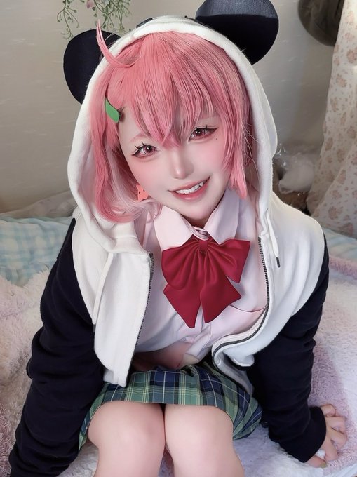 コスプレイヤー凸守たかねのTwitter画像23