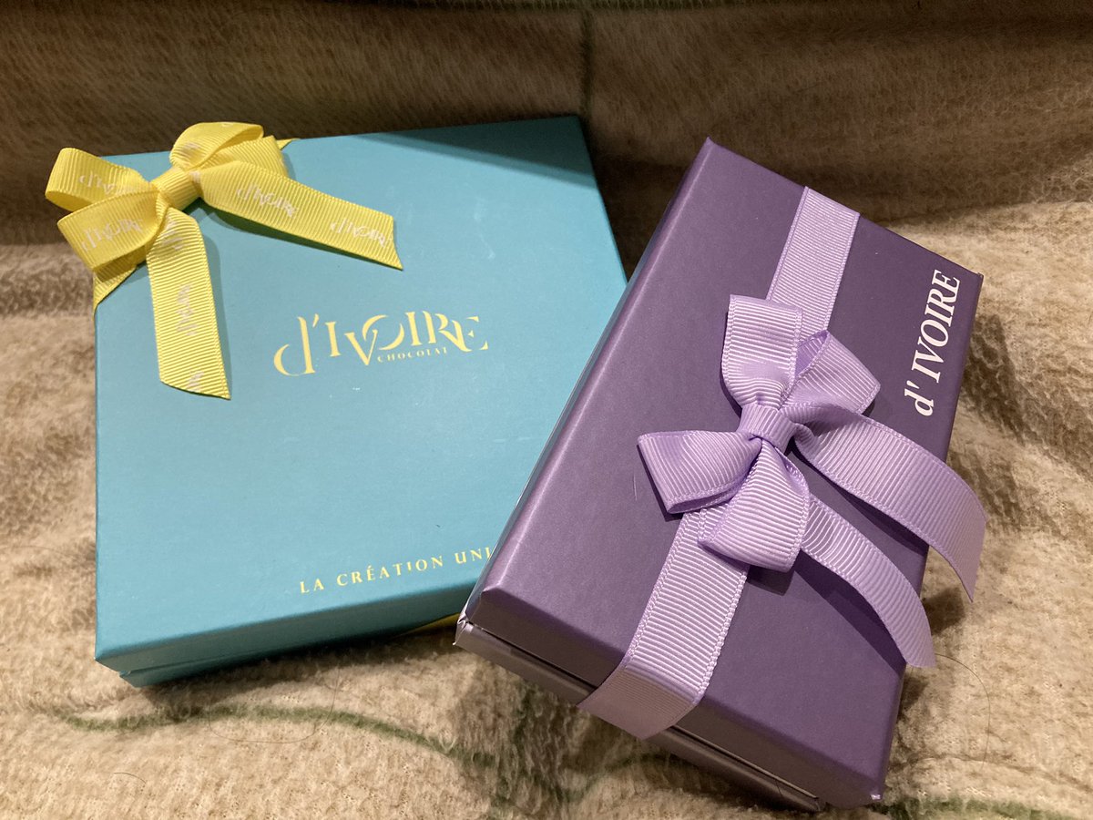 Mutsumi_Fusano's tweet photo. 生徒さんにチョコ🍫を頂きました
いつもありがとうございます😭
#房野ギター教室 #チョコレート 
#divoire #ディヴォア #甘党 https://t.co/xXelYH8lXq