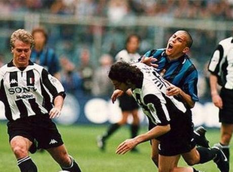 #Ceccarini: “Fu #Ronaldo a muoversi, #Iuliano era fermo. Rimpianto? Dovevo dare fallo per la Juve”.