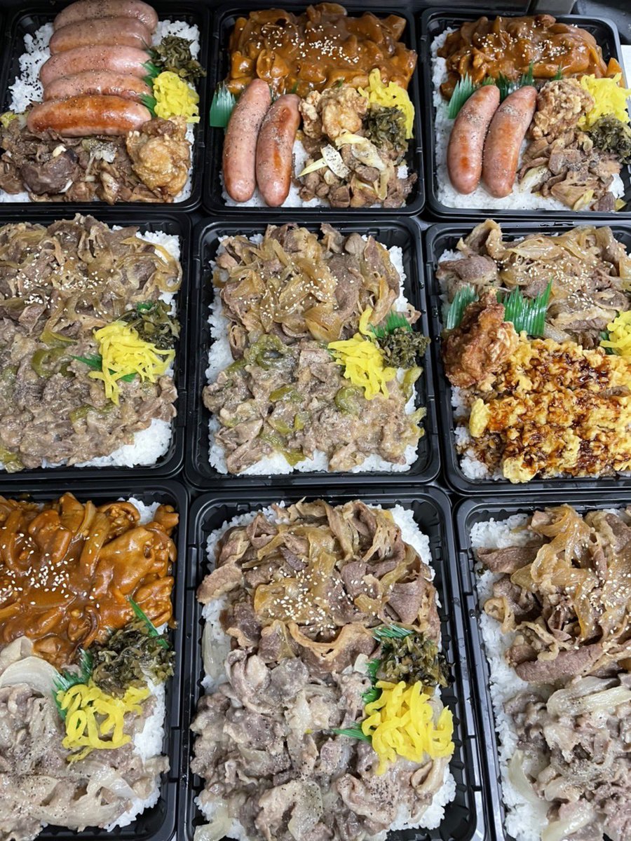 divemamuru's tweet photo. 深夜の突発半額祭り(((o(*ﾟ▽ﾟ*)o)))
今日の夜２2時から深夜3時まで
1キロ弁当限定全品半額(((o(*ﾟ▽ﾟ*)o)))

条件
亀戸本店にて
何個でも購入可能
このツイートをリツイート
スタッフにこの画像を見せて下さい
大人買い最高(((o(*ﾟ▽ﾟ*)o)))
キッチンDIVE来てね(((o(*ﾟ▽ﾟ*)o)) https://t.co/zcLWKP8cmN
