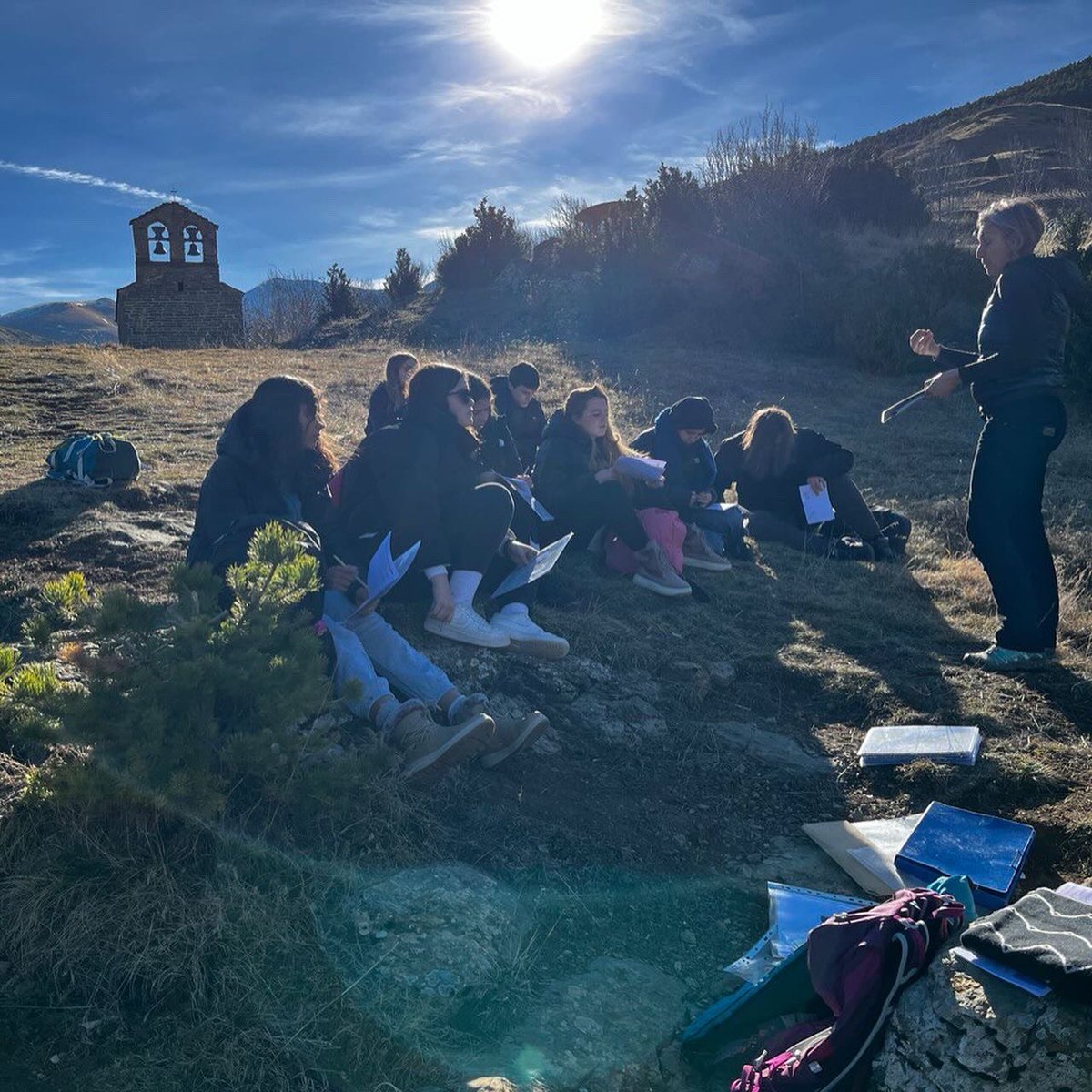 InstitutSantPol's tweet photo. #1BAT #Tecnològic #Científic #4ESO
Després de tres de dies de treball de camp al camp d’aprenentatge de la vall de Boí, tornem a Sant Pol de Mar amb nous aprenentatges i experiències. https://t.co/9lAa1fOJRp
