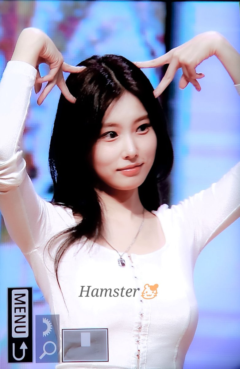 hamster705's tweet photo. 240203　Ⅳ

#강혜원 #Kanghyewon https://t.co/tvmOPiyLre