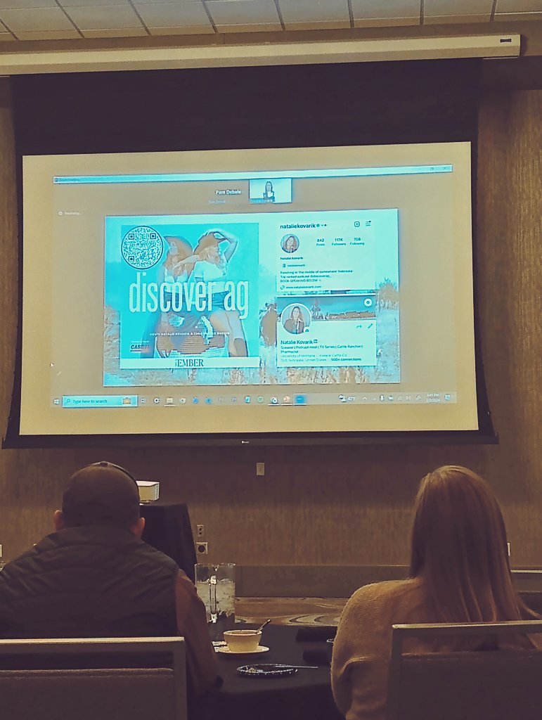 PittneyWhitman's tweet photo. It was a huge bummer to not have the chance to meet @natalie_kovarik last night, but the Zoom talk was still inspirational!
#norisknoreward
#disco
#DiscoverAg 
#mnLEAPconference https://t.co/kVZkzoOE3Q