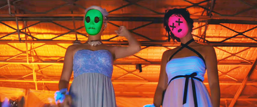 rajmohan2blue's tweet image. #TragedyGirls - 2017 - English - ⭐3.5/5
"Two girls just randomly killing people's"

Good entertaining slasher/serial killer film. Liked it