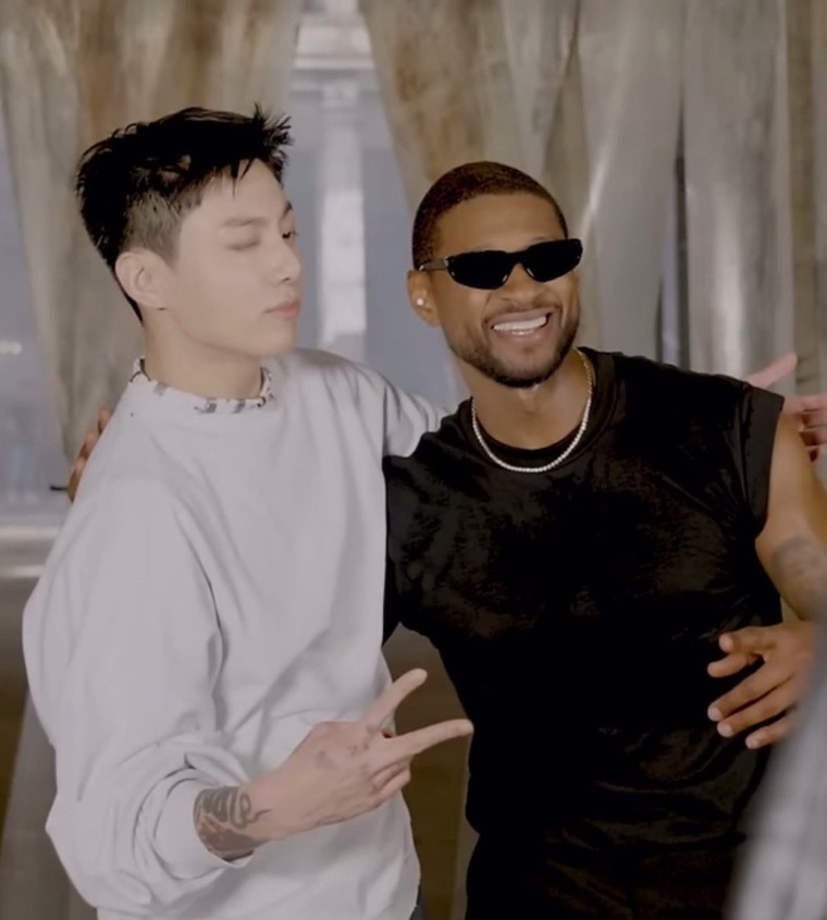 AboutMusicYT's tweet photo. Jungkook and Usher taking photos together. https://t.co/jAEl3lj3oT
