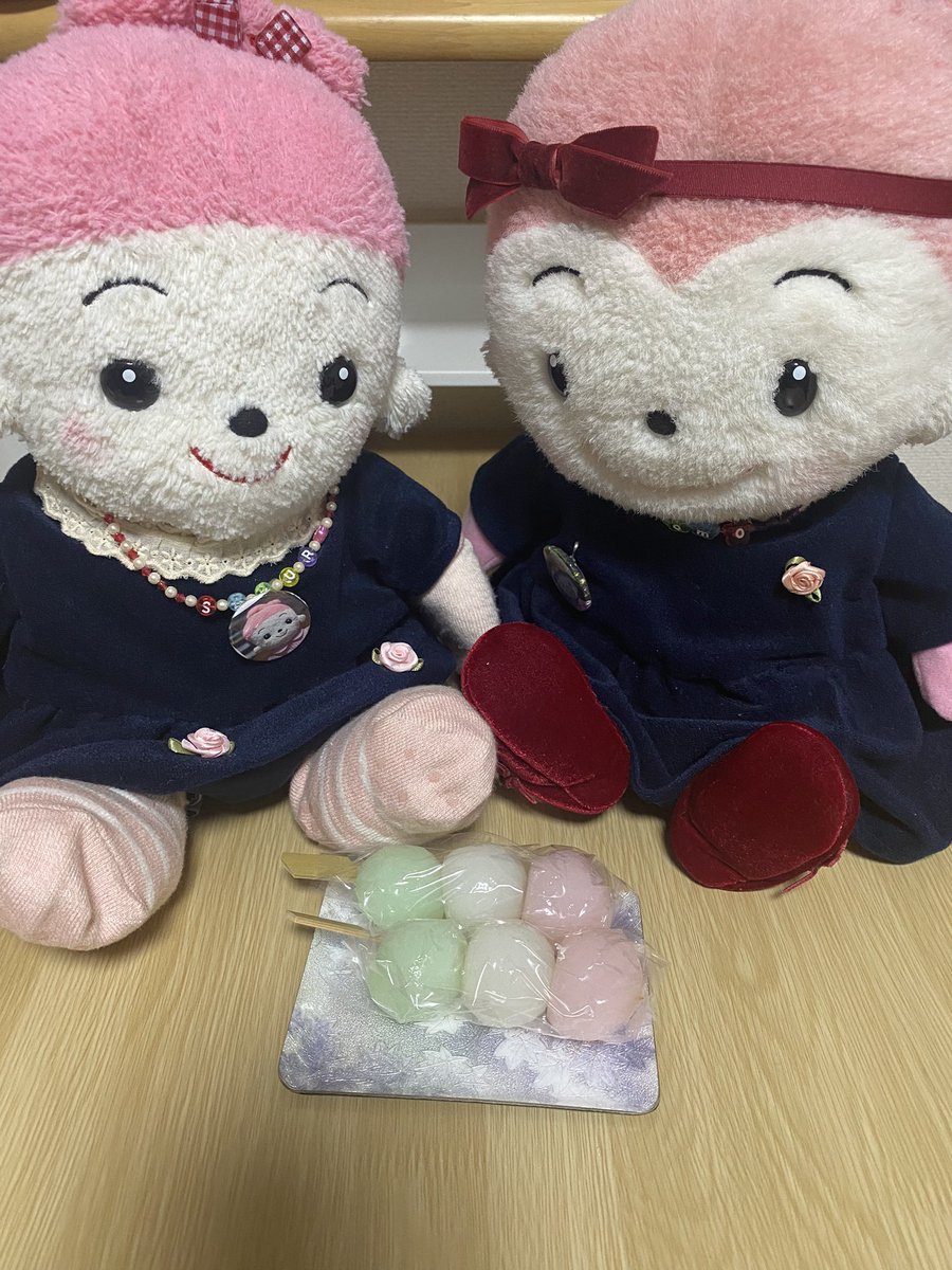 puerupueru's tweet photo. 皆さん今晩は、お久しぶりです。ロイドです。お元気ですか？
今日は節分です。
なんやかんや言って、スイーツ頂きました。🍰
ズラがずれてるけど、、、気にしないでね❤️

#節分
#プリモプエル 
#プリモプエラ
#プリモピース
#ぬい活
#癒し https://t.co/e0ae2eUchG