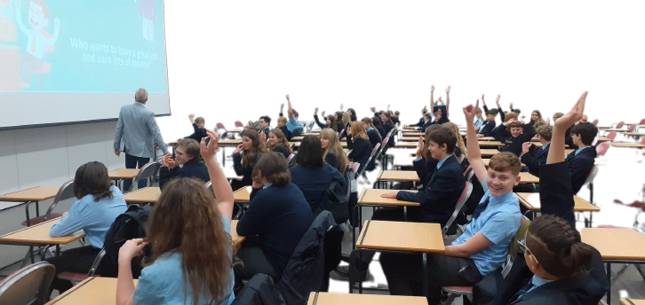 DavidMFLinsight's tweet photo. Next week I am delivering pupil MFL career talks no's 399 &amp; 400 in the Midlands &amp; looking forward to it. 😁It's much easier to tweet about the benefits of MFL in careers for brownie points than actually doing something about MFL uptake in schools😃 https://t.co/6cn2oUnsyK