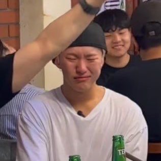 missingboosk's tweet photo. me watching the               me watching
other members’                 seungkwan’s talent
talents https://t.co/8U4JMxrzqV