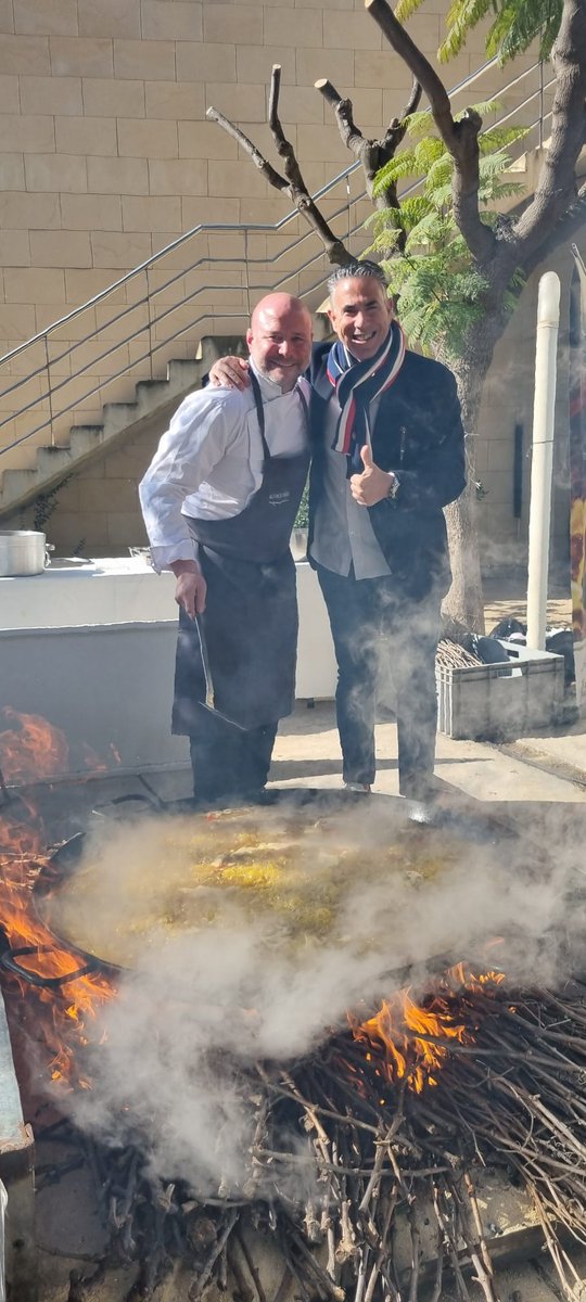 Asistimos al acto de presentación del #XXIIEncuentrosGastronómicos #AlfonsoMira  #RoyalBliss volverá a ser protagonista en estas jornadas. Desde <a href="/CocaColaEP_es/">Coca-Cola EP Iberia</a> continuaremos apostando por nuestros clientes y nuestras tradiciones. #PremiumMixer #APEHA #DiputacionAlicante <a href="/EvaMolla/">Eva Molla</a>