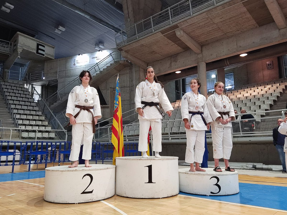 box_diana's tweet photo. #CLAUDIAMORALES 🥋 del #JudoCLUBNozomi se ha proclamado "CAMPEONA AUTONOMICA!!!!!
🥇👏👏👏👏👏👏👏��
ENHORABUENA "CAMPEONA"
💪💪💪

#JudoClubNOZOMI👍👍
#juntosSomosMasFuertes https://t.co/qsxK1U1TmZ