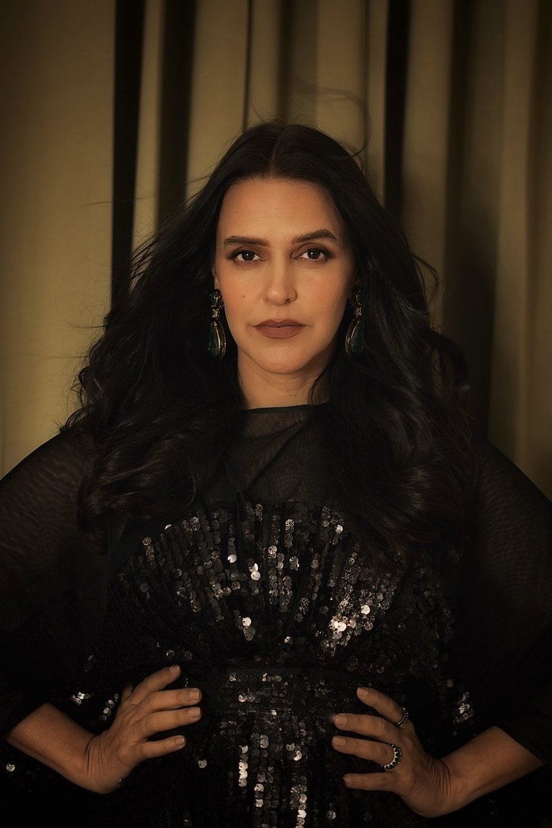 NehaDhupia's tweet image. The shimmer kept me going and glowin ✨…. 

#selfstyled in @priakataariapuri @karishma.joolry and warm winter face by @kiran_chhetri92 @karanrai001 @kaajee_rai 
#delhi #winter #eventdiaries 
@abhaysachdeva22 📸