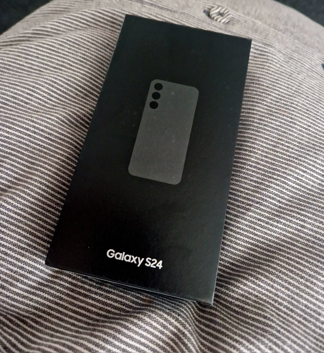 Stacy_Lead's tweet photo. Thank you @VodafoneUK for the good deal on my new S24 @SamsungMobile https://t.co/X5QtYNXmVx