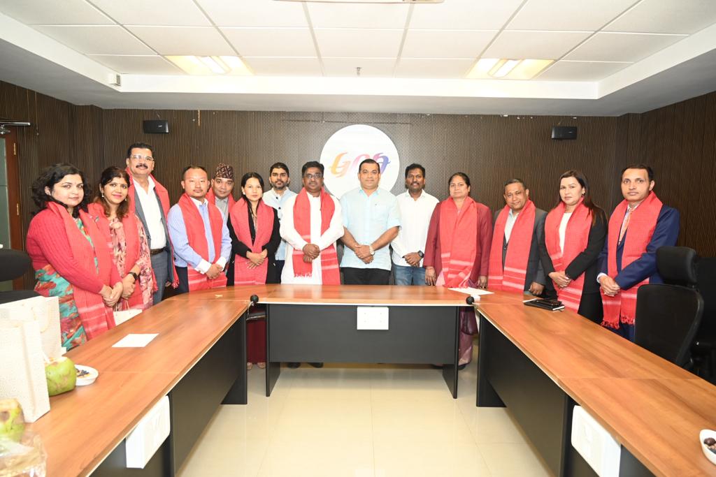 Hon'ble @TourismGoa Minister @RohanKhaunte met Nepal's Parliamentary Committee on International Relations & Tourism in Goa today & held discussions about greater cultural exchanges & tourist flow between Goa-Nepal.
Goa Tourism Dept. briefed about #GoaBeyondBeaches initiative.