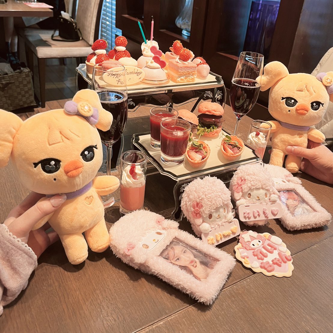 n_n___i's tweet photo. レイちゃんお誕生日おめでとう🩷🎀🩷
私の天使🩵💛👼🩵💛

#HappyREIday
#오늘은_콩주의_생일 👸 https://t.co/vPgWlkXc3r