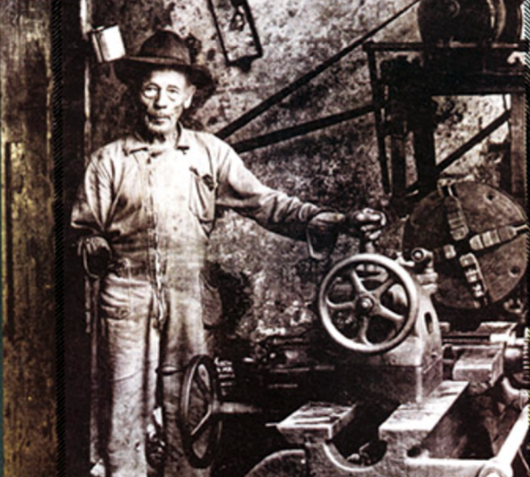 CIVoficial's tweet photo. Luis Zambrano, merideño, inventor popular más importante de Venezuela. Único campesino de Latinoamérica en recibir Doctorado Honoris Causa (ULA-1984). Estudió 4to.grado. Más de 50 inventos destaca turbina hidráulica a pesar haber perdido la mano derecha. https://t.co/yS8hhhbtTq… https://t.co/VzScdrvEcC