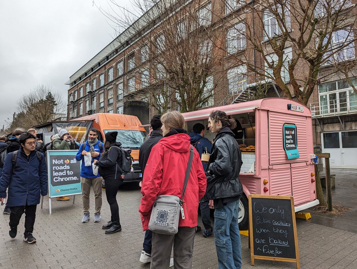 Konstantina_P's tweet image. We only love cookies when they are baked. Drop by our food truck and grab a cookie at #fosdem24