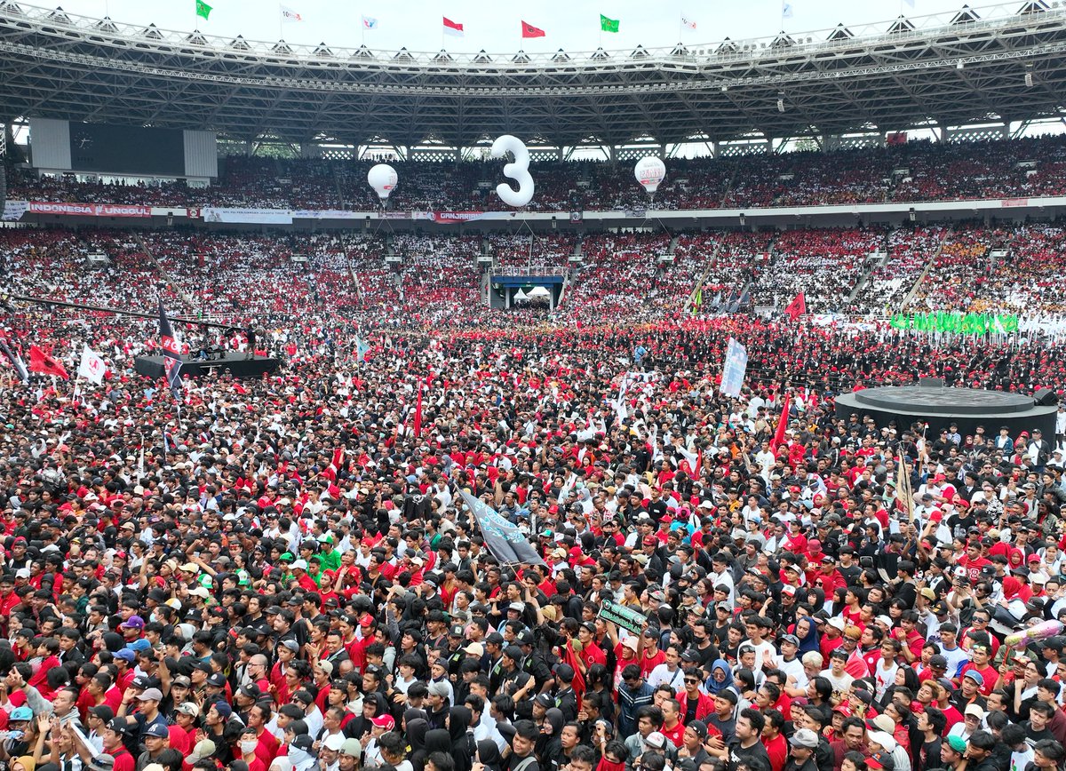 ganjarpranowo's tweet photo. Menyala 🔥🔥🔥

Salam Metal 🤟🤟🤟 https://t.co/wcZrc1XjKq