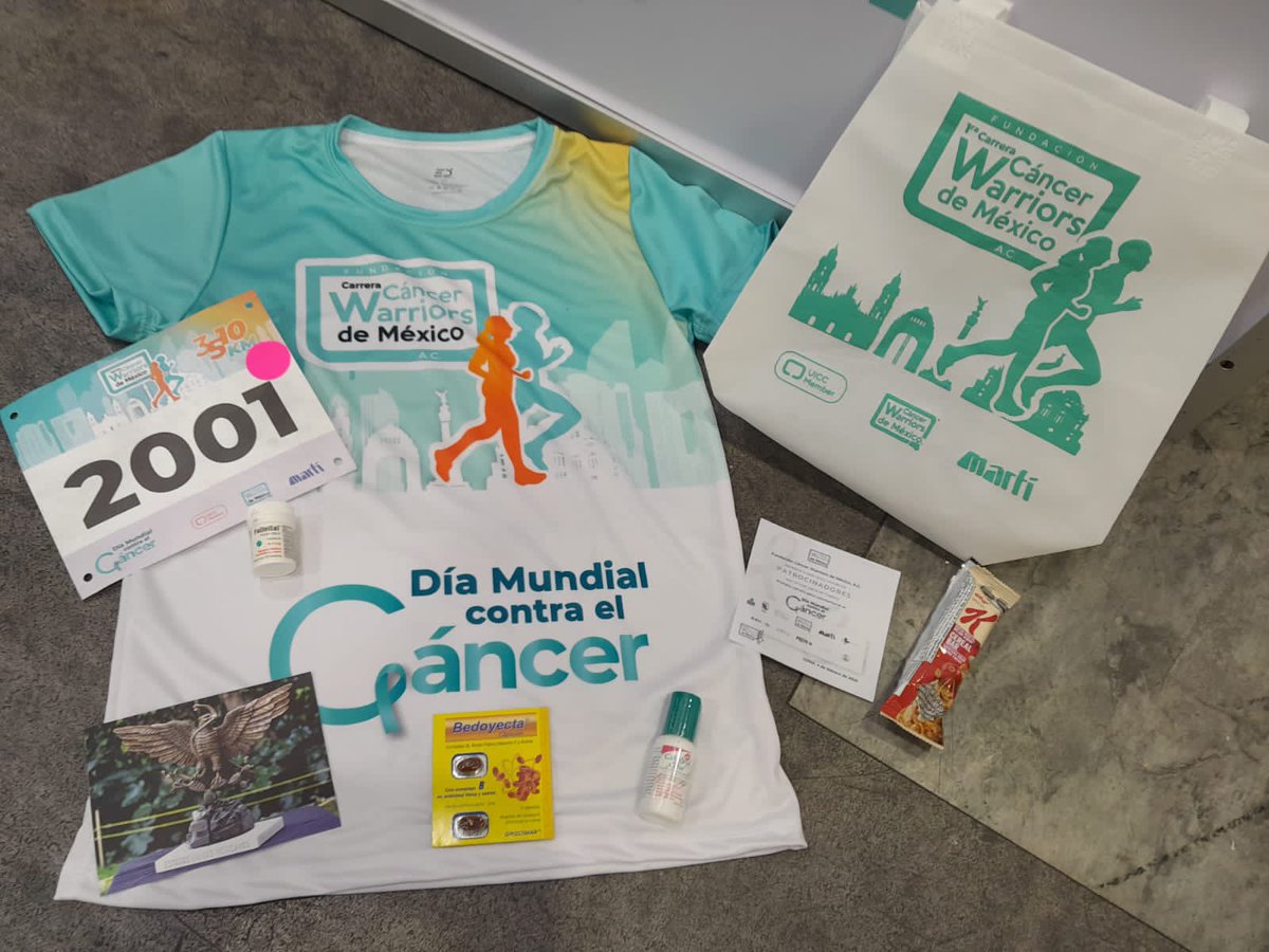 funsamex_org's tweet photo. #EntregaDeKits. ¡Es hoy, es hoy!
¡Arrancamos con la entrega de kits en tiendas @DeportesMarti de Eureka! 🏃🏻♀️🏃🏻♂️
¡Nos llena de emoción recibir a tantas personas comprometidas en esta causa! ¡Seremos + de 2,000! https://t.co/mo2SUtA5ik
