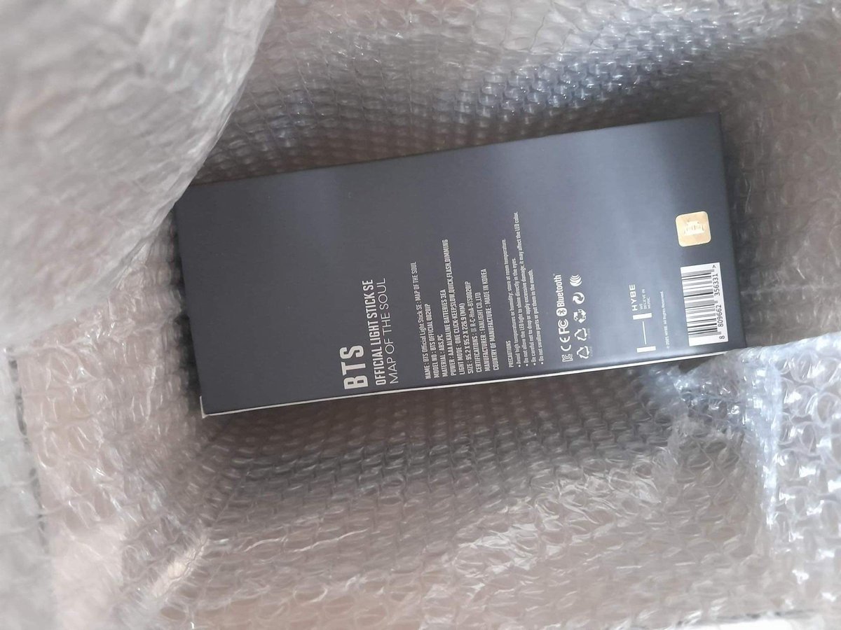 eighthtrackk's tweet photo. #8thtrck_BTSonhands

💜 BTS Official Lightstick SE Map of the Soul
💜 ₱2200 ea ; prio payo / layaway 

t. wts lfb onhand ph bangtan bts abv armybomb mots https://t.co/K3UO77bnMO