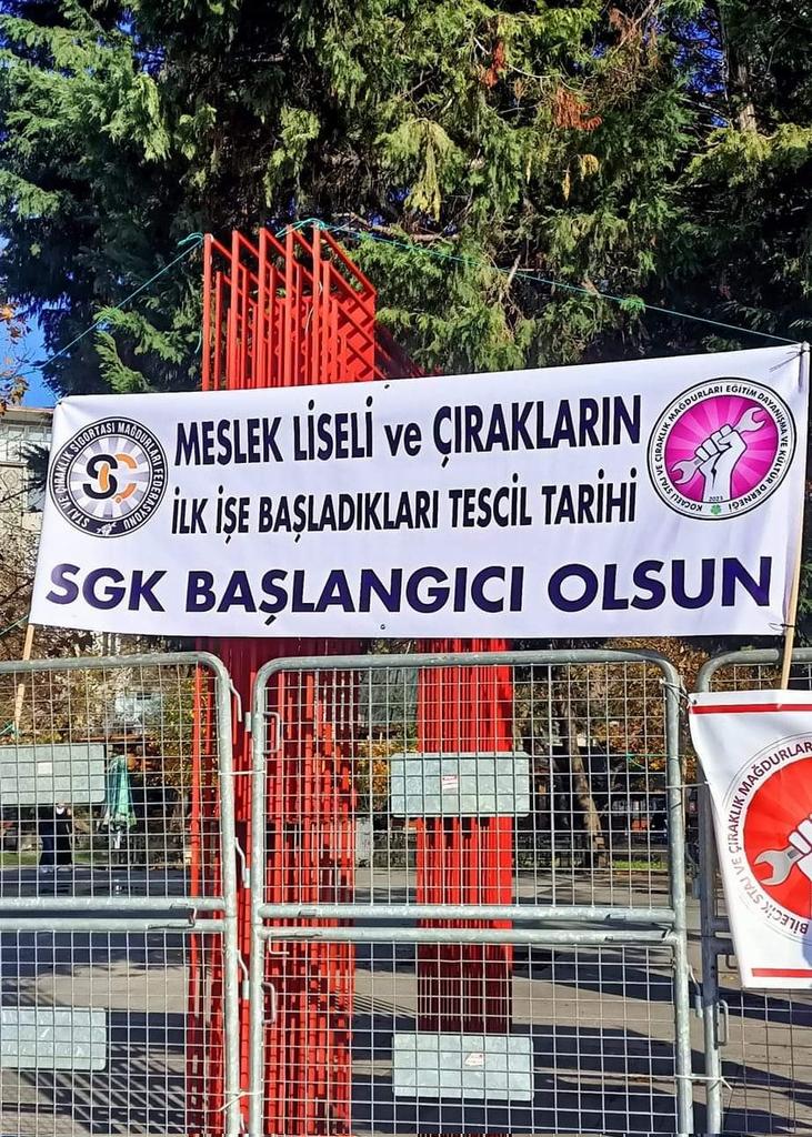 Ahmet (@ahmet49692212) on Twitter photo Sigortanız başladı denilerek kandırılan bir nesil hak peşinde‼️
Adaleti sağlamaksa sizin elinizde‼️
38 yıl süren bu mağduriyet artık son bulsun ‼️‼️
<a href="/ErbakanFatih/">Dr. Fatih Erbakan</a>
<a href="/rprefahpartisi/">Yeniden Refah Partisi</a>
<a href="/suatkilic/">Suat KILIÇ</a>
<a href="/SelcukGeyveli/">Selçuk Geyveli</a>
<a href="/melihguuner/">Melih Güner</a>
Hak İstemekten Tükendik
#HükümetÇırakStajyeriDuyArtık Sigortanız başladı denilerek kandırılan bir nesil hak peşinde‼️
Adaleti sağlamaksa sizin elinizde‼️
38 yıl süren bu mağduriyet artık son bulsun ‼️‼️
<a href="/ErbakanFatih/">Dr. Fatih Erbakan</a>
<a href="/rprefahpartisi/">Yeniden Refah Partisi</a>
<a href="/suatkilic/">Suat KILIÇ</a>
<a href="/SelcukGeyveli/">Selçuk Geyveli</a>
<a href="/melihguuner/">Melih Güner</a>
Hak İstemekten Tükendik
#HükümetÇırakStajyeriDuyArtık