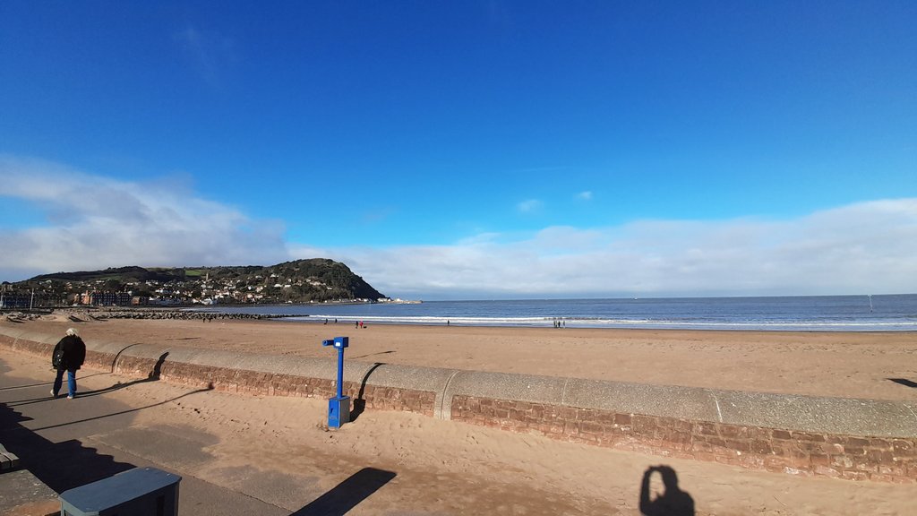 dalehay's tweet image. Quite nice out.

#Minehead