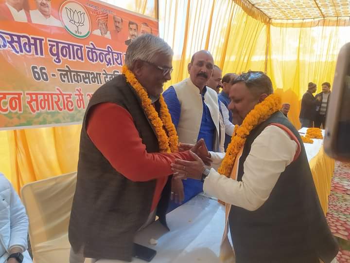 pcmishrabjp's tweet photo. @BJP4India द्वारा लोकसभा चुनाव केंद्रीय कार्यालय 66 लोकसभा देवरिया के उदघाटन समारोह कार्यक्रम में रहना हुआ...!

@Bhupendraupbjp @idharampalsingh https://t.co/xVNnR4m6Y1