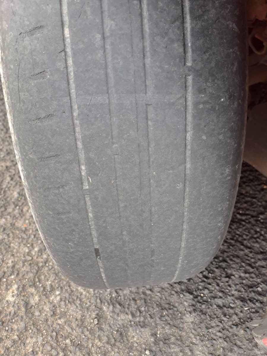 OPUWorcs's tweet image. Team A - Driver of this failed to heed a warning letter from @OpTutelage and carried on driving without insurance. Stopped in Droitwich and also found to have a bald tyre. #seized and driver reported, now walking home. 21005