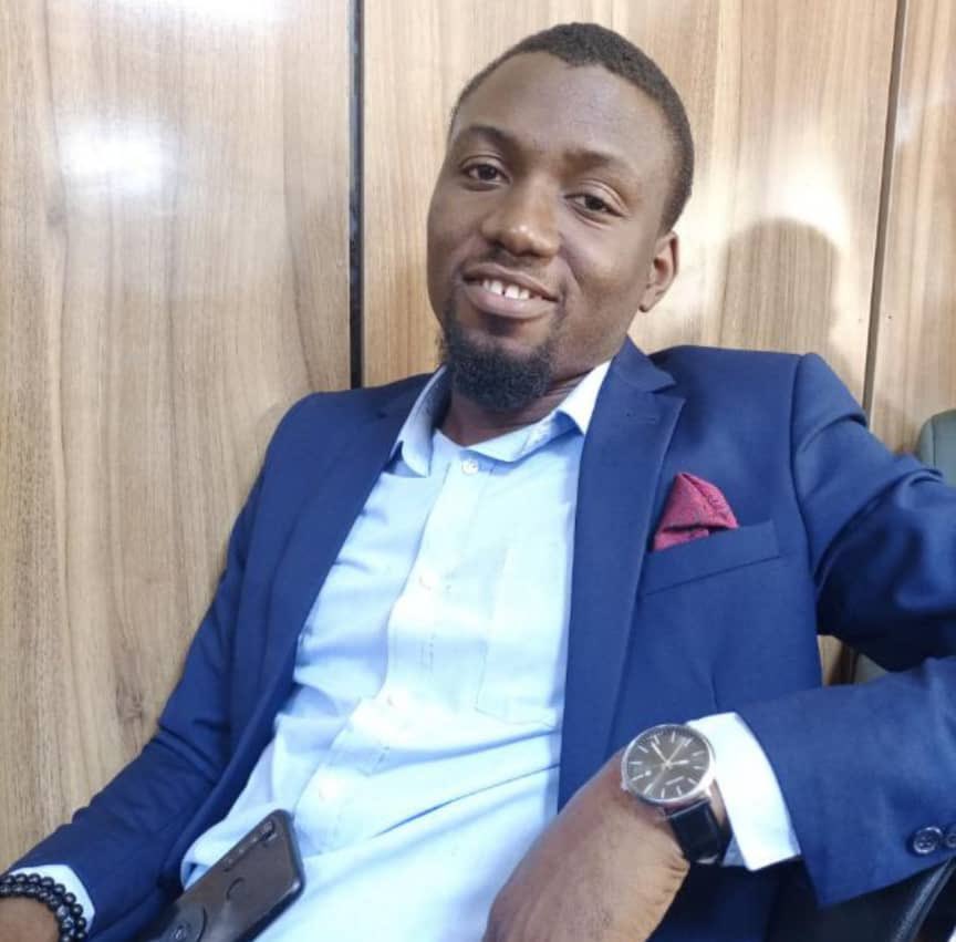Presheniayekan's tweet photo. My friend has stage IV colon cancer, newly married with a 19 months old baby…. Please donate to help him get his life back https://t.co/pRmyeoXYJg and send Naira to 0163590081 Precious eniayekan GTB. Please RT, donate and keep us in prayers #helpjoseph #WorldCancerDay #cancer https://t.co/yq4j9jYsaU