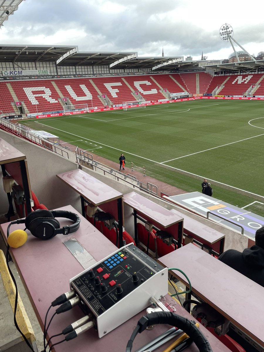 Laurence Herdman ๐ง๐ป๐ (@lozherdman) on Twitter photo โฝ๏ธ #SaintsFC aiming to stretch unbeaten run to 21 in @skybetchampionship with ๐ on regaining a top 2 berth
Hosts <a href="/RotherhamUnited/">Rotherham United</a> bottom + 9 pts off safety
๐ป Join myself + ex-<a href="/southamptonfc/">Southampton FC</a> skipper Dean Hammond for live ๐ video stream on Saints Play โฝ๏ธ #SaintsFC aiming to stretch unbeaten run to 21 in @skybetchampionship with ๐ on regaining a top 2 berth
Hosts <a href="/RotherhamUnited/">Rotherham United</a> bottom + 9 pts off safety
๐ป Join myself + ex-<a href="/southamptonfc/">Southampton FC</a> skipper Dean Hammond for live ๐ video stream on Saints Play