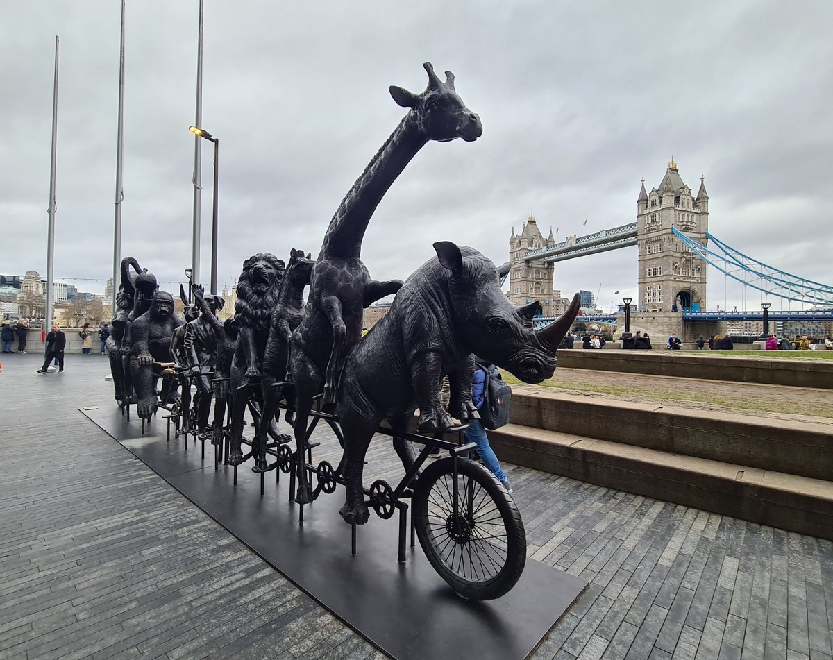 Grampy561's tweet photo. ALONG THE THAMES - THEY WHERE ON A WILD RIDE To  SAFER PLACE  WITH RABBITWOMAN AND DOGMAN - ARTIST GILLIE AND MARC    # LOVE THE LAST https://t.co/c5S02ZUVyA