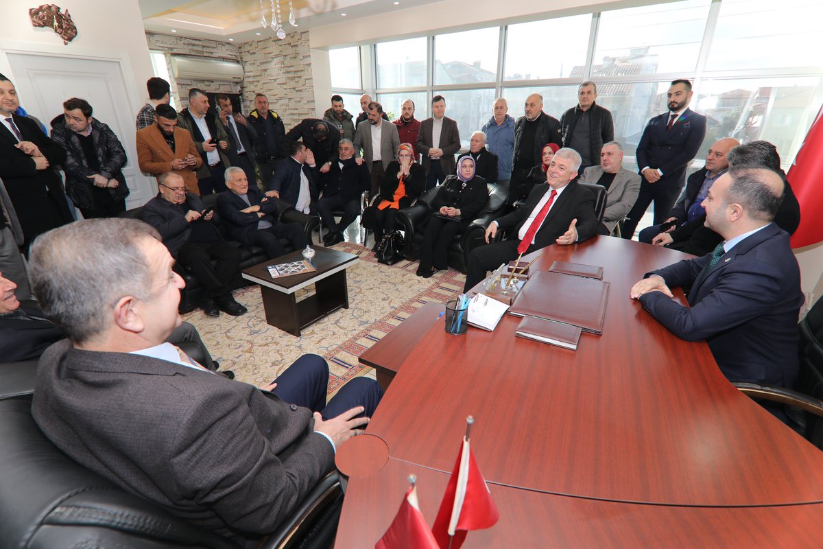 Aday Tanıtım Toplantımız öncesinde ilçe Teşkilatımızdayız.

Kıymetli dava arkadaşlarıma desteklerinden dolayı teşekkür ediyorum.

Birlik ve beraberliğimiz daim olsun.

#HazırızKararlıyız 
#BirlikteDahaGüçlüSakarya