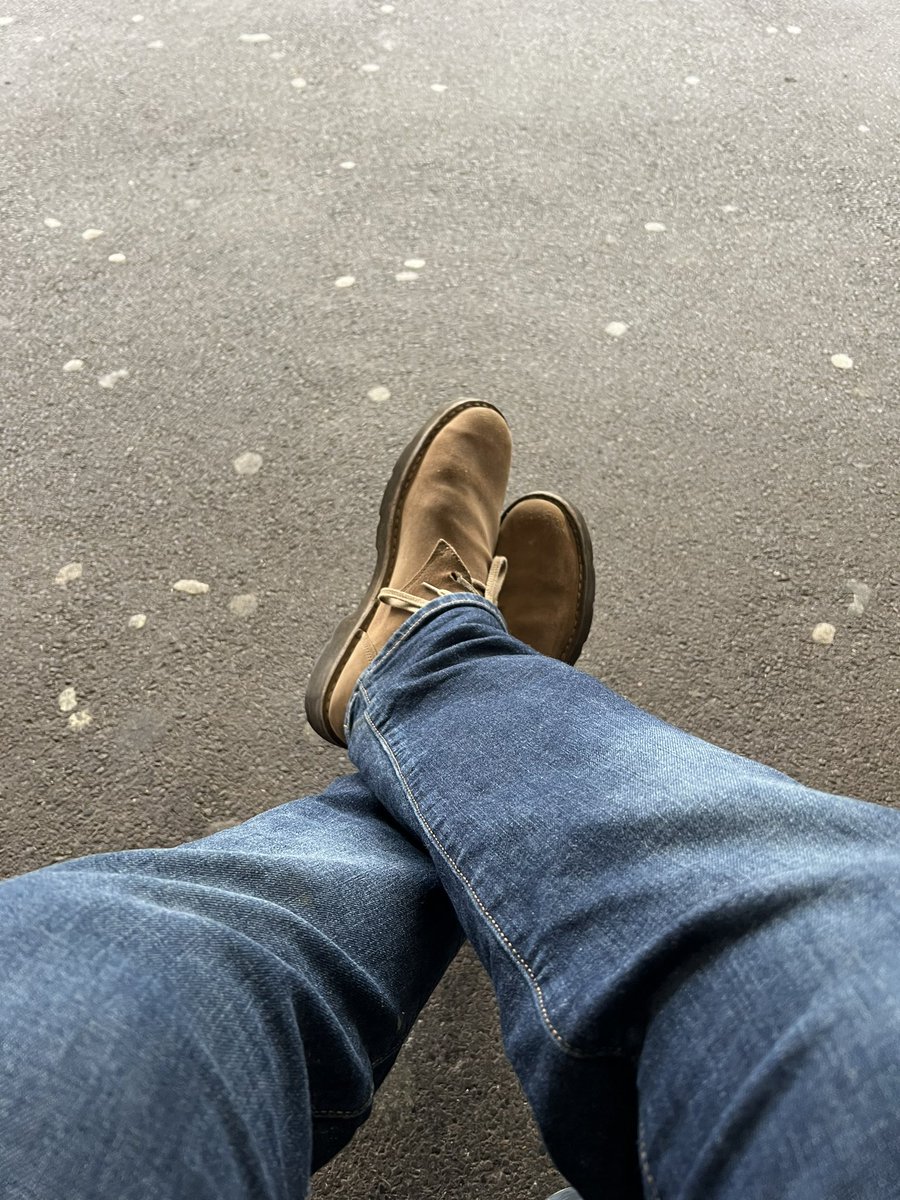 Lloyd Powell tweet media