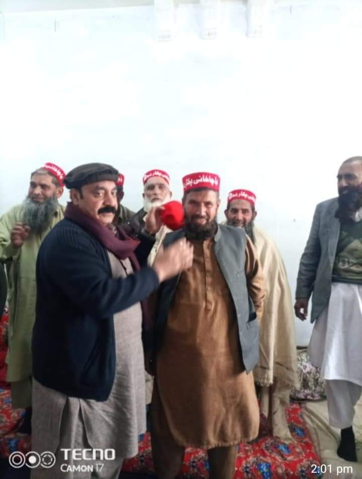 AyubKAsharay's tweet photo. یوسی اتروڑ
الیکشن کمپیٸن کے سلسلے میں شمولیت تقریب کشکان گبرال یو سی آتروڈ سے مولانا احمد گل ،عبدالوہاب،
صوفی جان، بابو جان، ملنگ، اپنے خاندان اور ساتھیوں سمیت عوامی نیشنل پارٹی میں شمولیت اختیار کی۔
انشاء اللہ 8 فروری کو جیت لالٹین کی 🚩✌
#ANP #PK_3 #NA02 https://t.co/qfMGYCaZDy