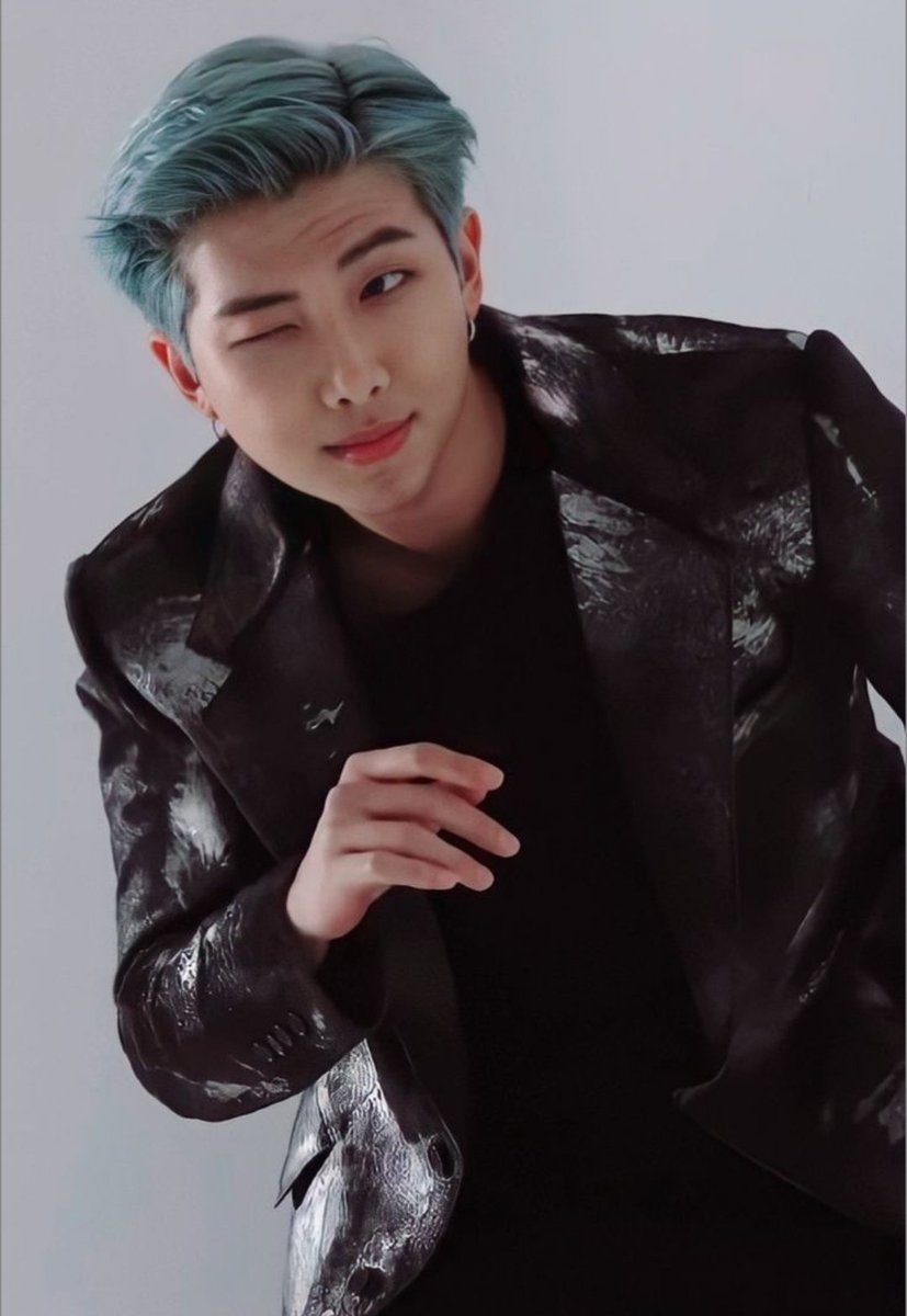 اینقدر ابسسد نامجونین زودتر فداش شین 

NAMJOON THE BEST BOY
NAMJOON THE PRETTIEST FLOWER
NAMJOON THE AMAZING LEADER
NAMJOON THE MOST BEAUTIFUL PERSON