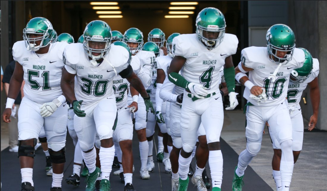 ALL GLORY TO GOD‼️ Blessed to earn a(n) offer from @Wagner_Football 💚 @tommasella @CoachHarriott @STA_Football