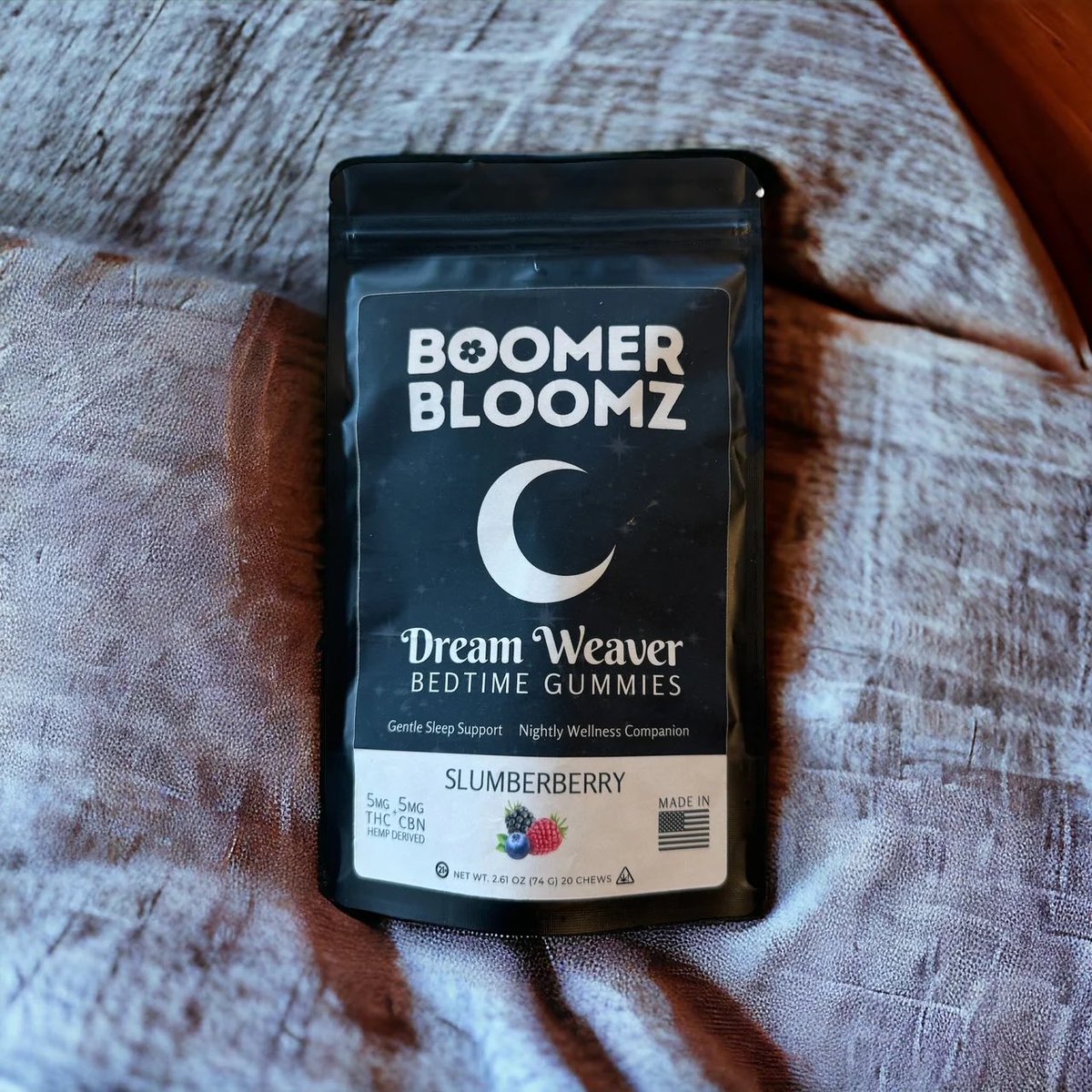 BoomerBlooms's tweet photo. Introducing Dream Weaver Gummies 🌜✨ - The key to unlocking peaceful slumber. Made with natural ingredients, for the rest you remember and the mornings you'll love. Get yours at https://t.co/bUX8ibP7Gn #DreamWeaver #SleepNaturally #BoomerBloomz #boomer https://t.co/7hxNKbkf6X