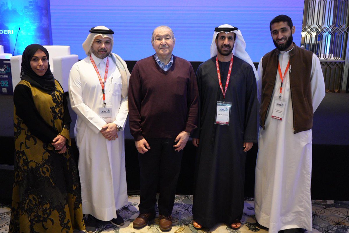 aftab_azad's tweet photo. McGill Grads - at 2nd EMC - Kuwait https://t.co/SuLcnBvU7F